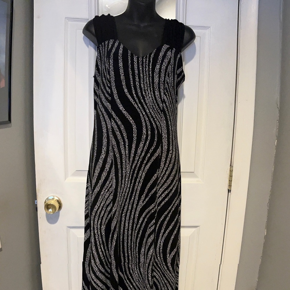 Black and white maxi dress